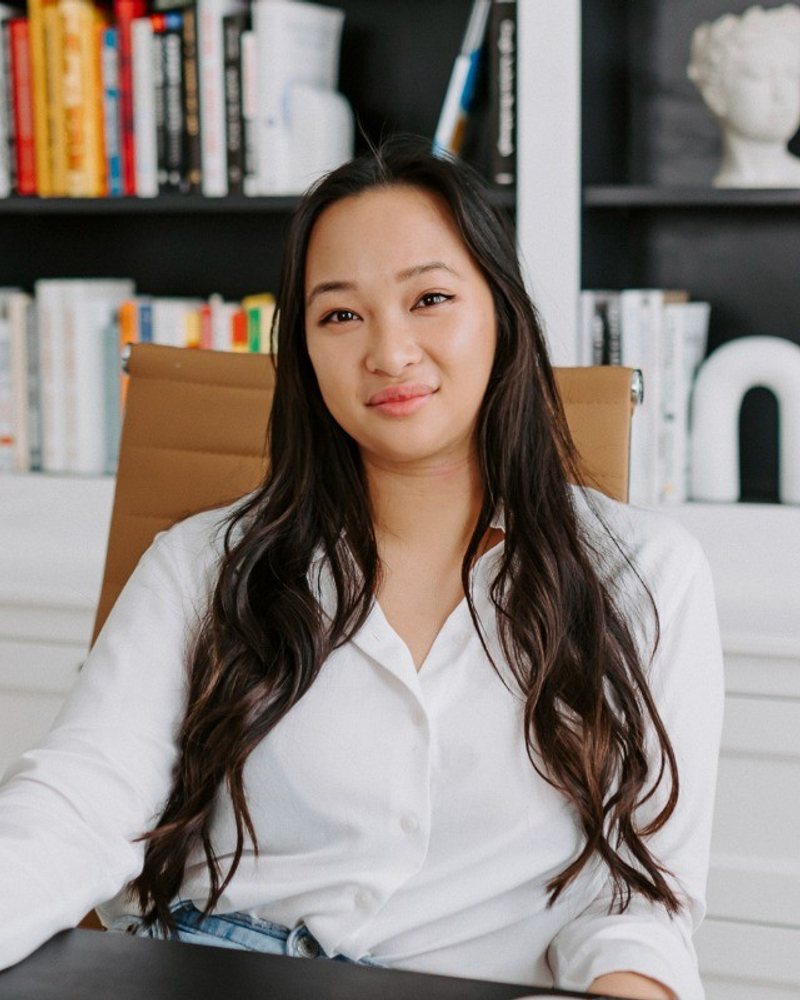 Janet Hoang
